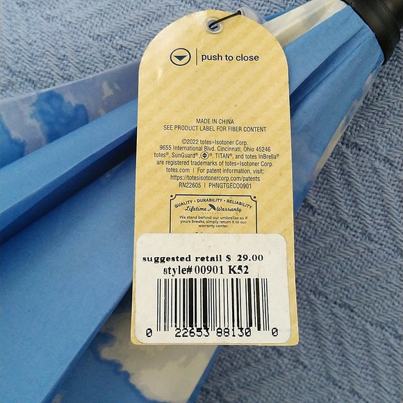 Totes Stick Reverse-Close Umbrella w/ Under-Canopy Print - Picture 5 of 5